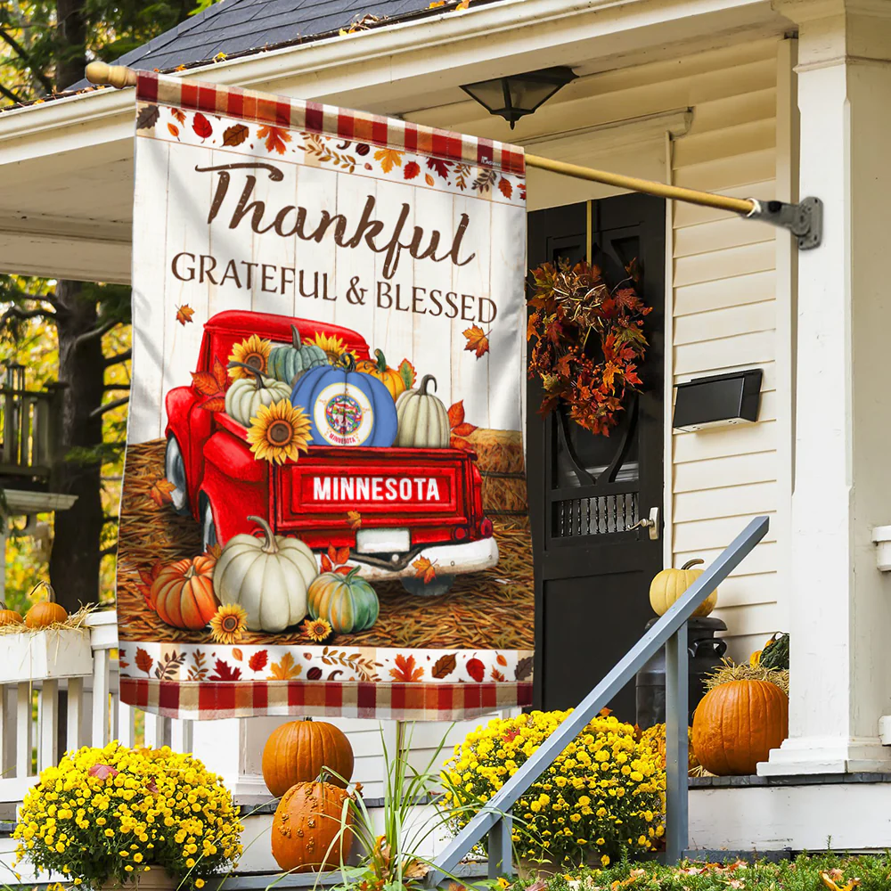 Minnesota State Thankful Grateful And Blessed Pumpkins Thanksgiving Fall Minnesota Flag